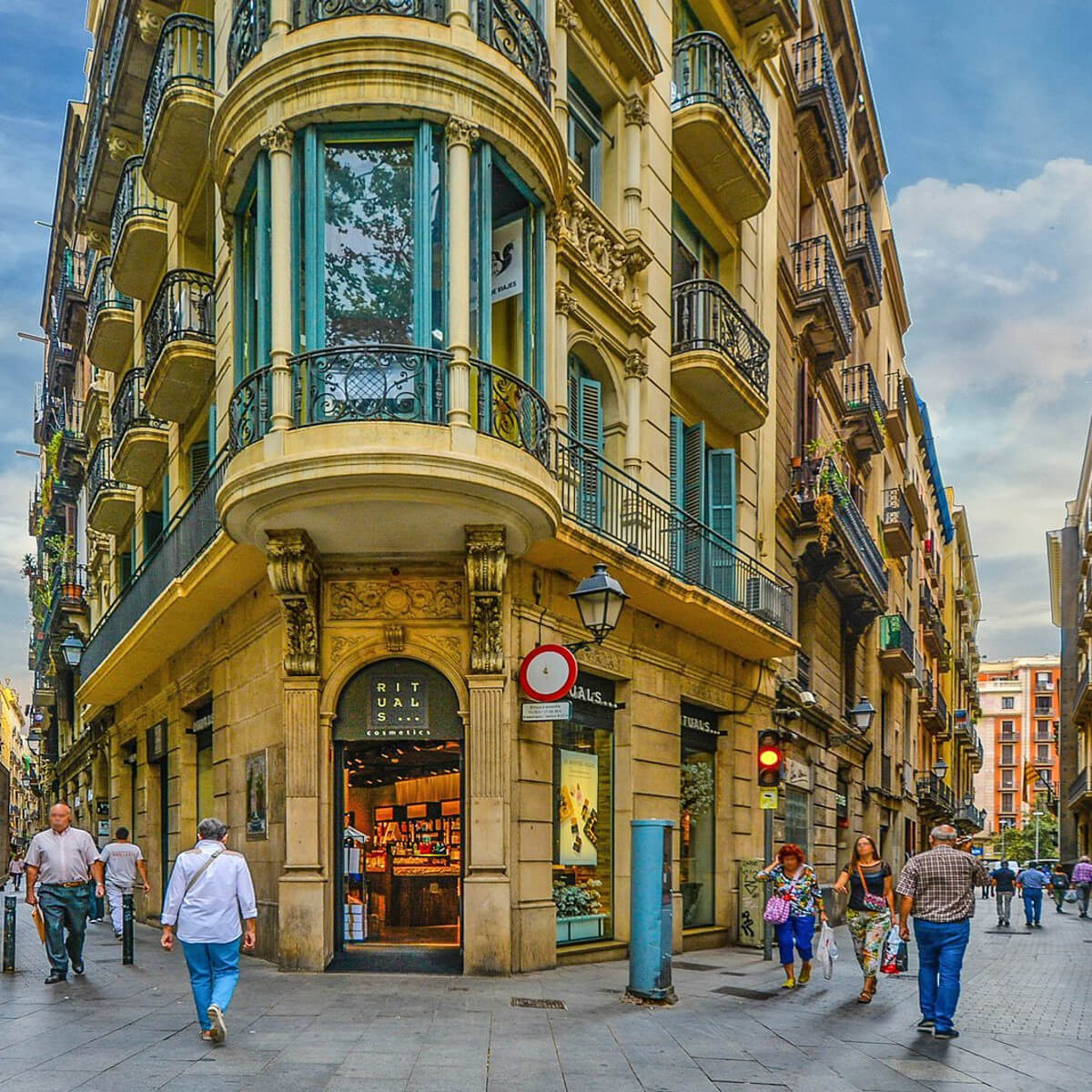 Barcelona! Tapas, History