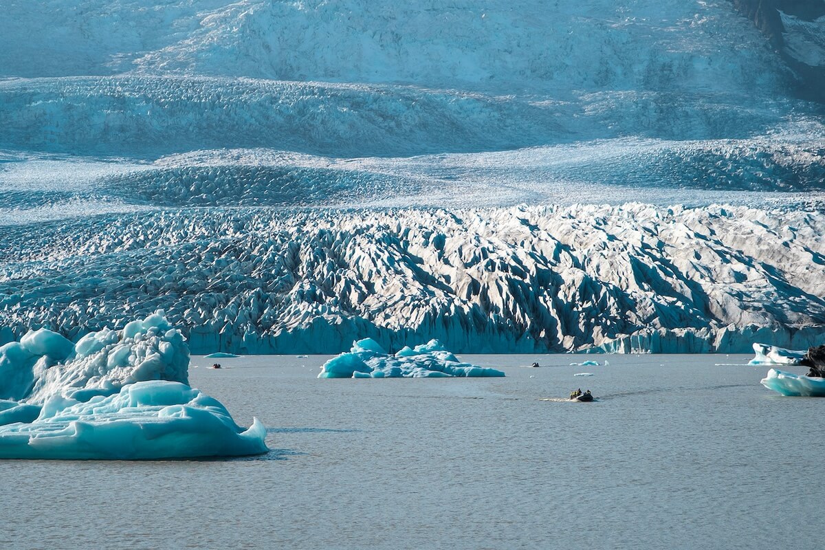 icebergs